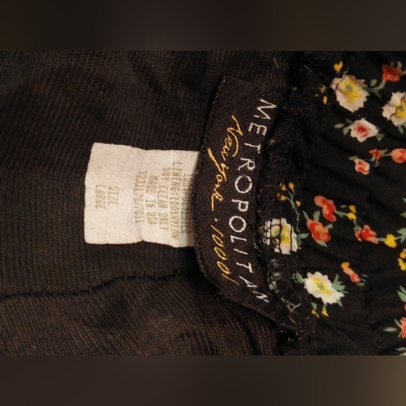 Metropolitan New York Vintage Black Pleated Floral Full Skirt Size Large Boho - Picture 2 of 5